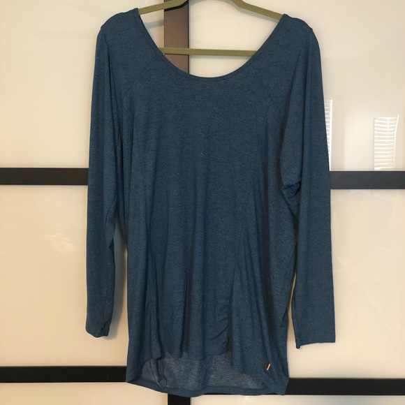 tunic length athletic tops